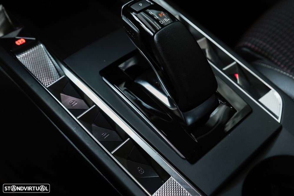 DS DS3 E-Tense Performance Line + - 27