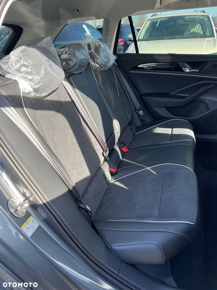 Volkswagen Passat Variant - 6