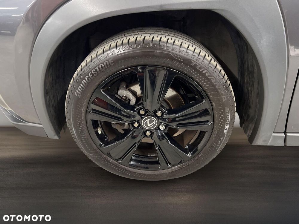 Lexus UX - 20