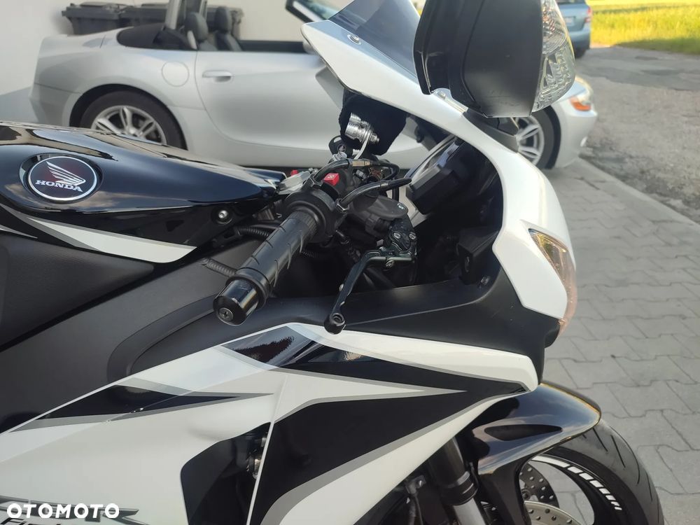 Honda CBR - 19