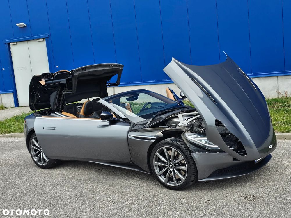 Aston Martin DB11 - 31