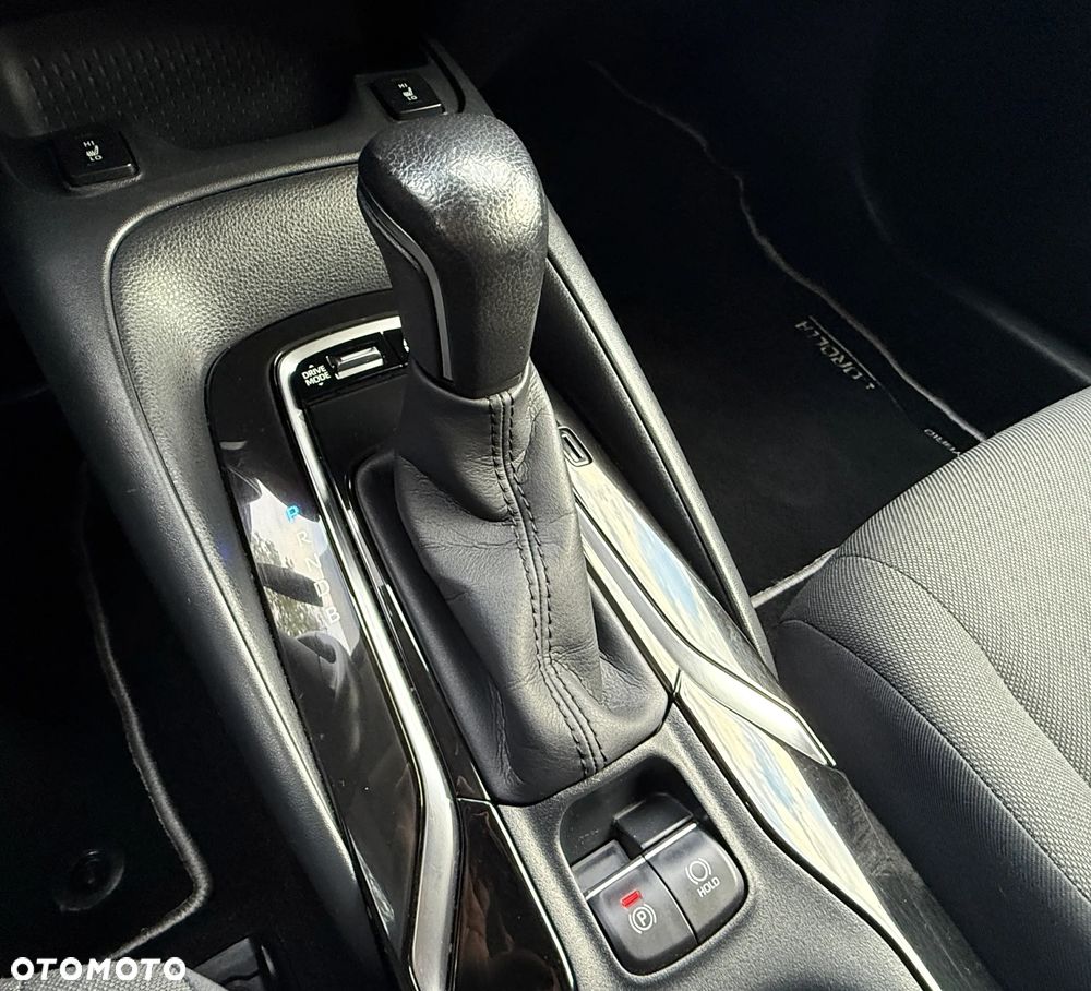 Toyota Corolla 1.8 Hybrid GPF Comfort - 31