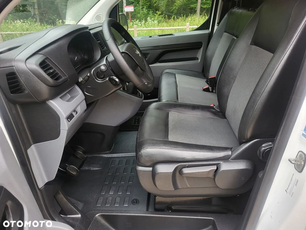 Opel Vivaro - 21