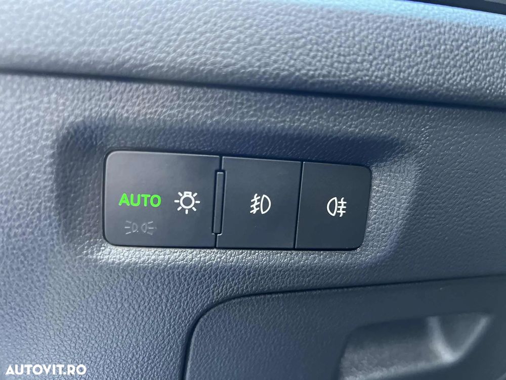 Skoda Octavia 2.0 TDI DSG Ambition - 12