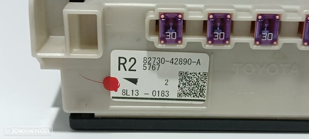 CAIXA DE RELÉS/ FUSÍVEIS TOYOTA RAV 4 ADVANCE HYBRID - 2
