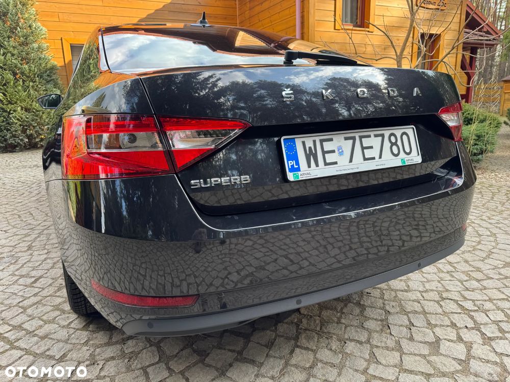 Skoda Superb 2.0 TSI Ambition DSG - 5