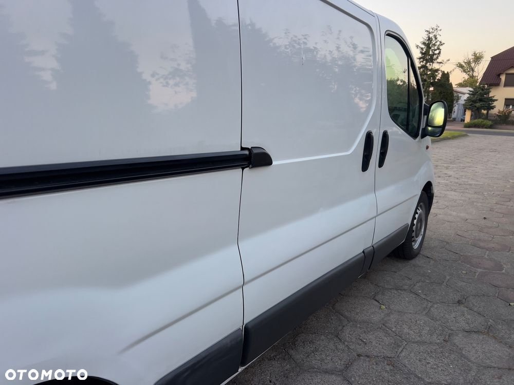 Opel Vivaro - 22
