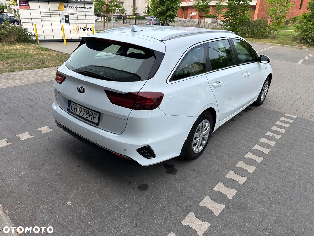 Kia Ceed 1.6 CRDi SCR M - 13