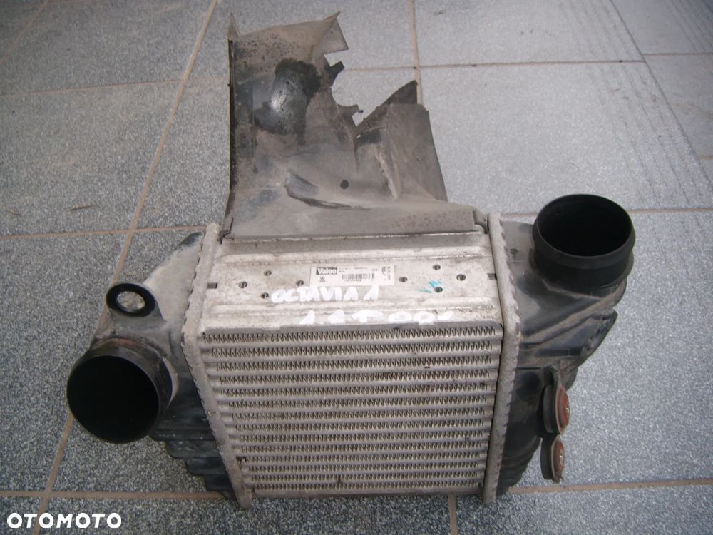 skoda  octavia 1 00r 1.8T inercooler 1j0145805h - 1