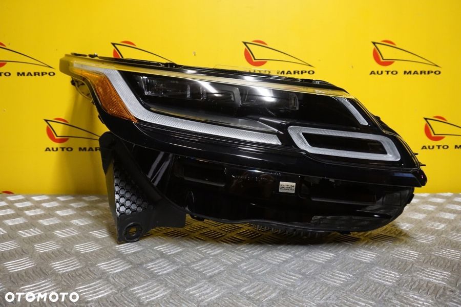 RANGE ROVER L560 VELAR 2017- REFLEKTOR LAMPA MID LED PRAWA 10PIN USA - 2