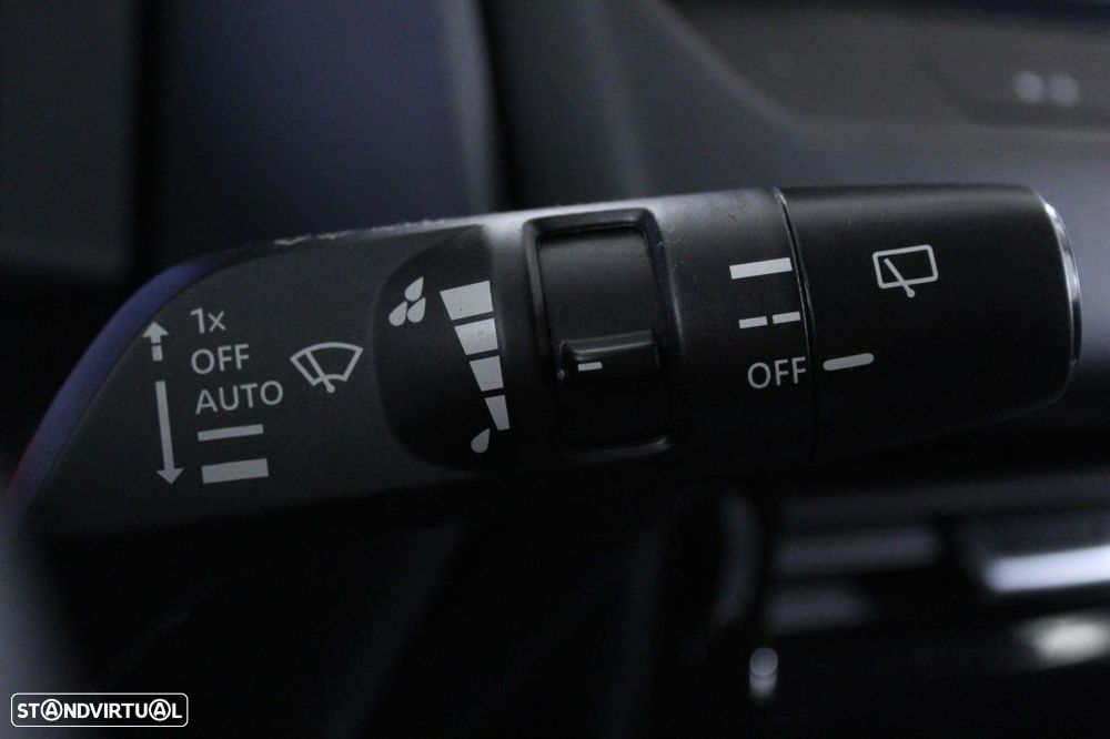 Nissan Qashqai 1.3 DIG-T N-Connecta LED+SKY - 25