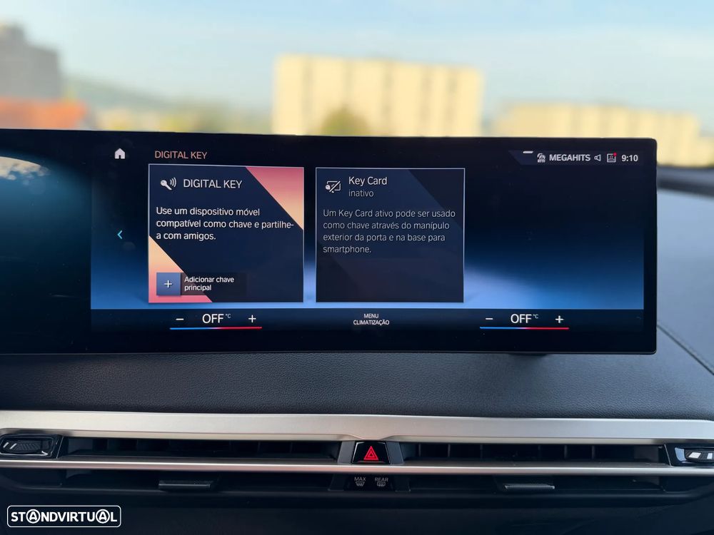 BMW iX xDrive 40 Pack Desportivo - 26