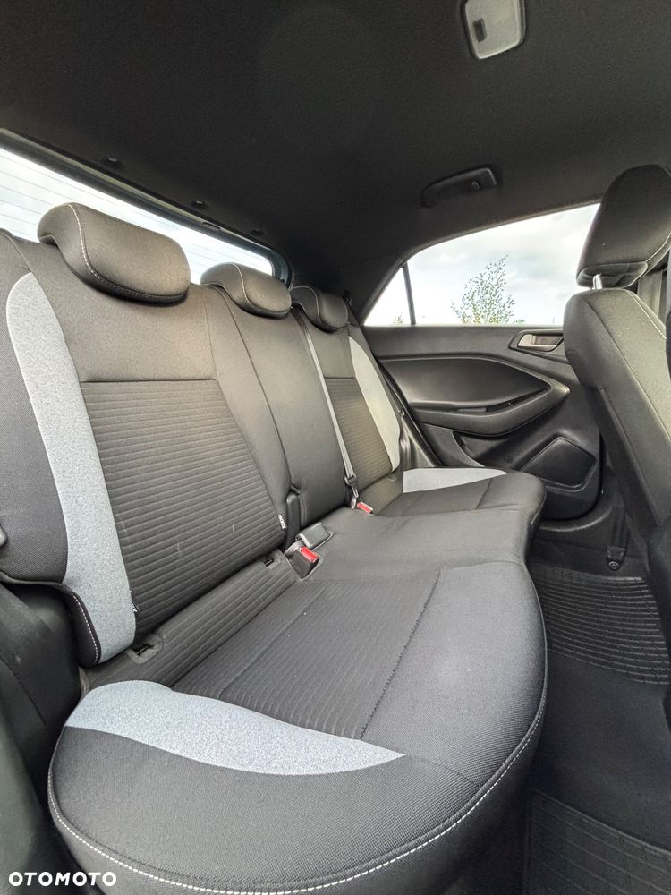Hyundai i20 1.2 Passion Plus - 28