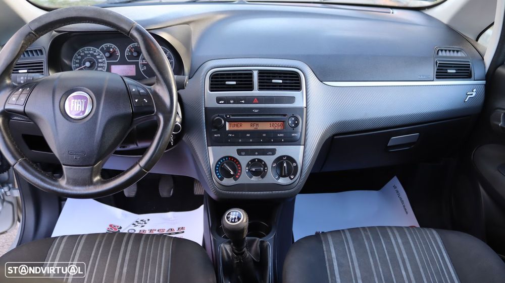 Fiat Grande Punto 1.3 M-Jet Free J15 - 32