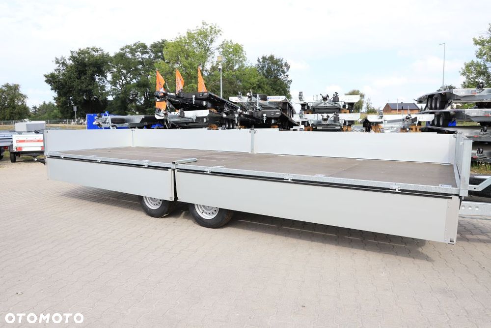 Niewiadów Boss 6.2 x 1.97 burty aluminiowe 2 osie po 1800kg koła 185R14C - 13