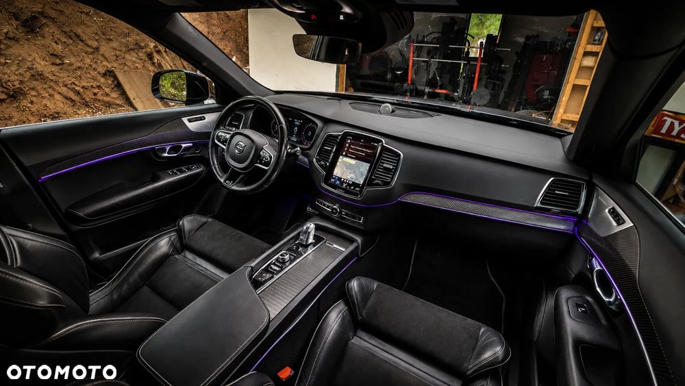 Volvo XC 90 - 8