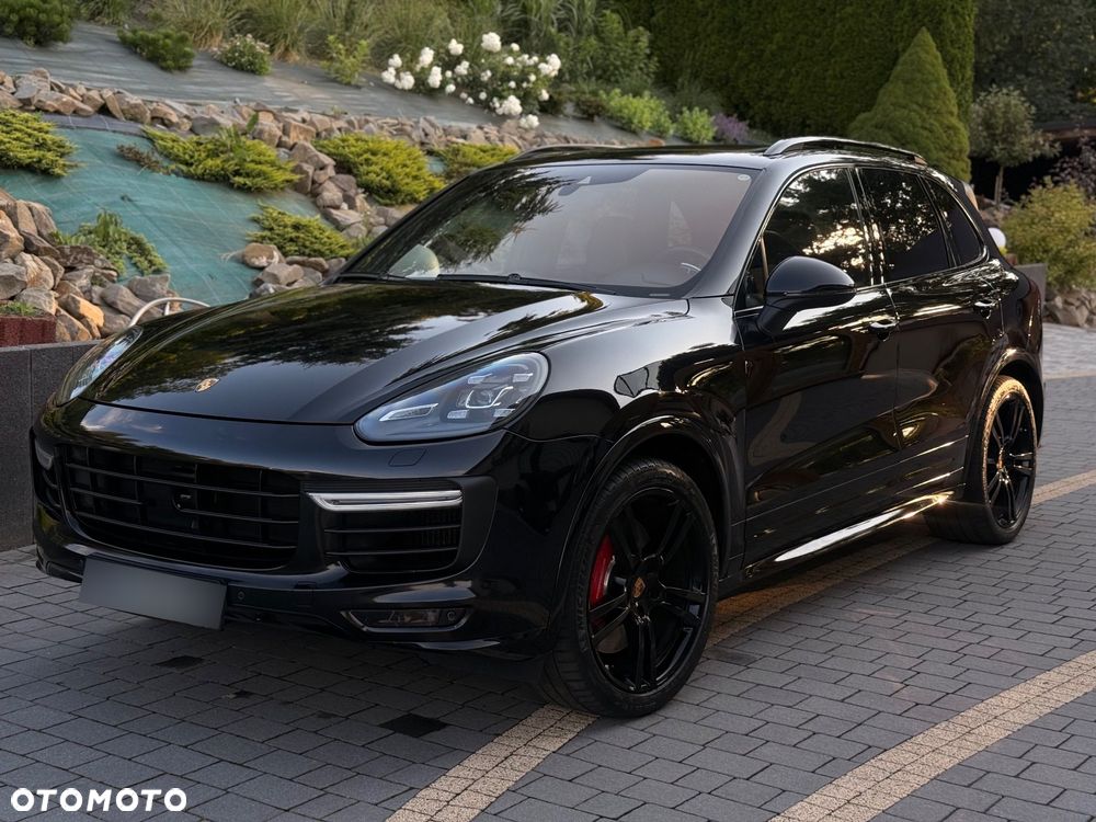 Porsche Cayenne Turbo - 24
