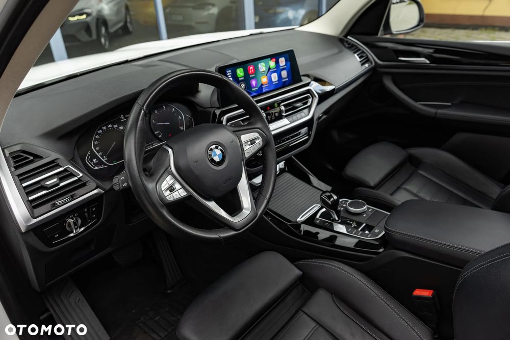 BMW X3 sDrive18d sport - 18