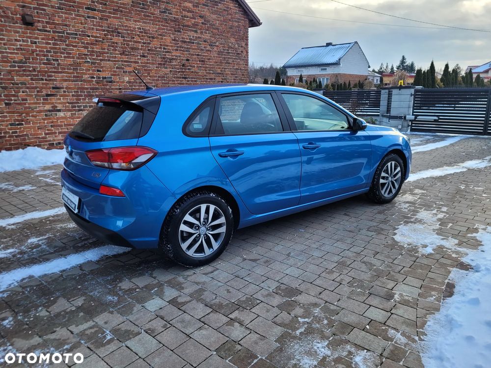 Hyundai i30 1.4 Premiere Comfort - 9