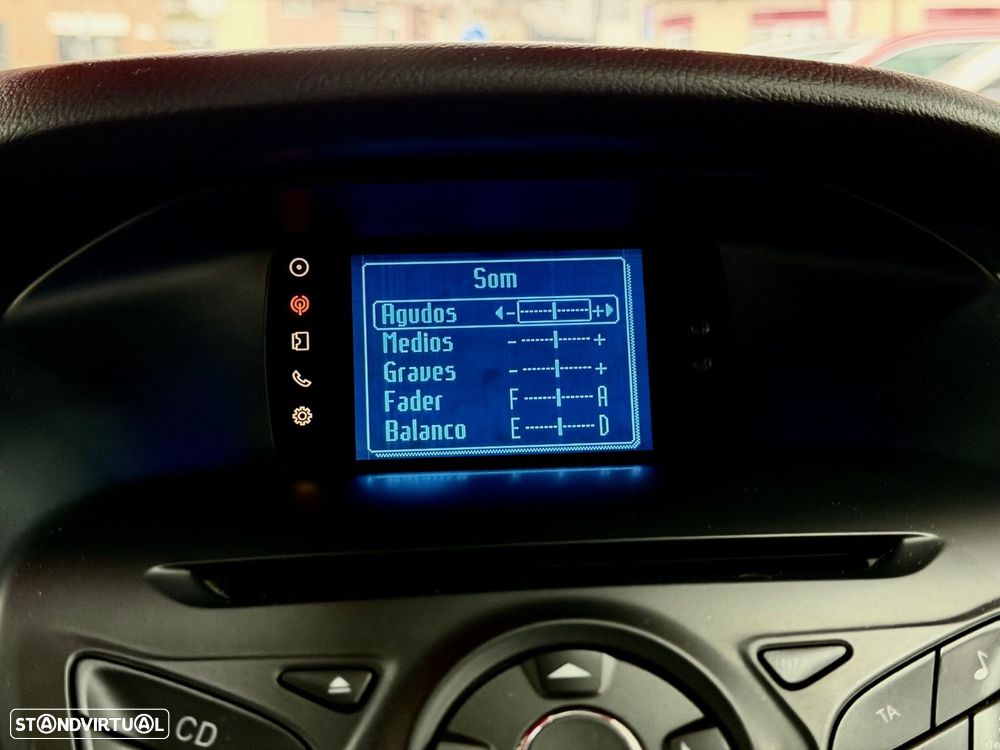 Ford Focus 1.0 SCTi Titanium - 18