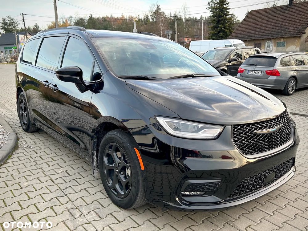 Chrysler Pacifica - 3