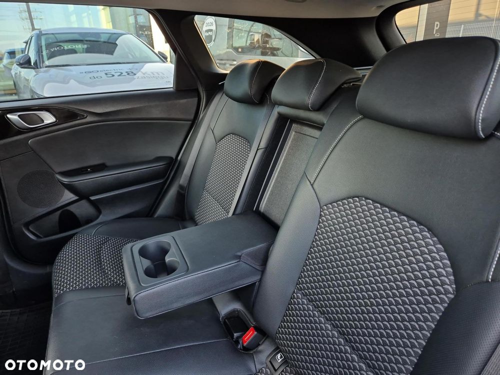 Kia Ceed 1.5 T-GDI Tribute DCT - 17