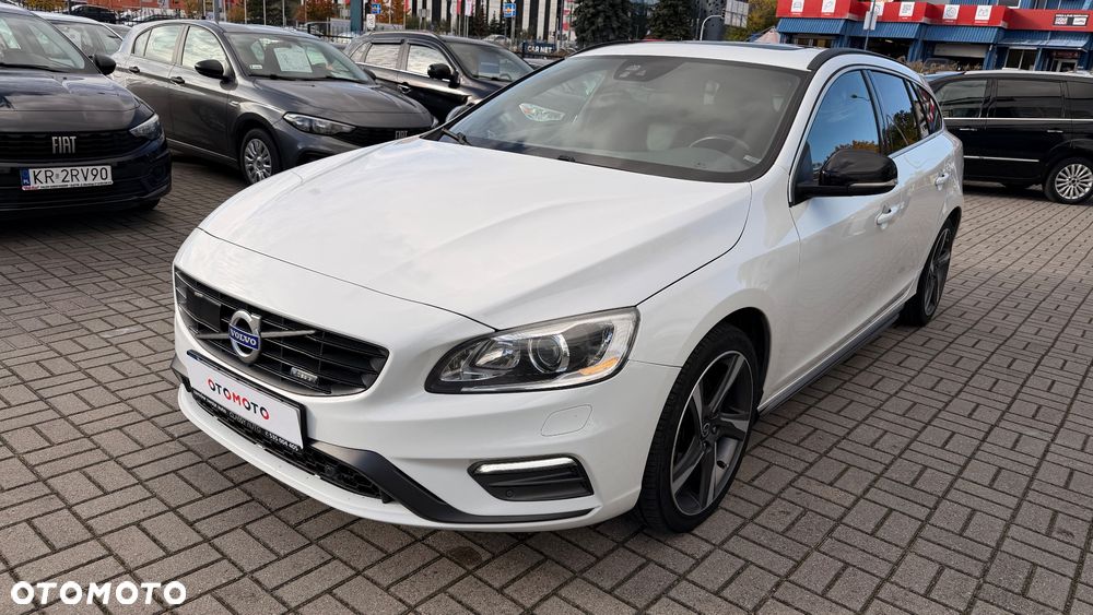 Volvo V60 D4 Drive-E R-Design Summum - 29