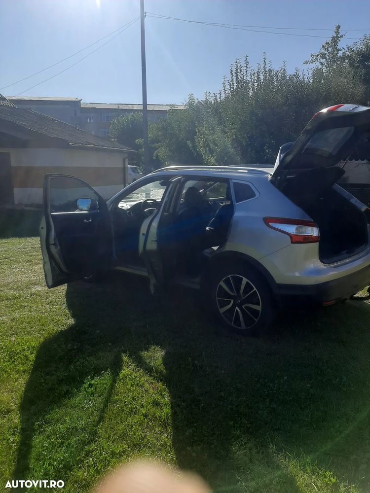 Nissan Qashqai 1.6 DCI Start/Stop X-TRONIC Tekna - 16