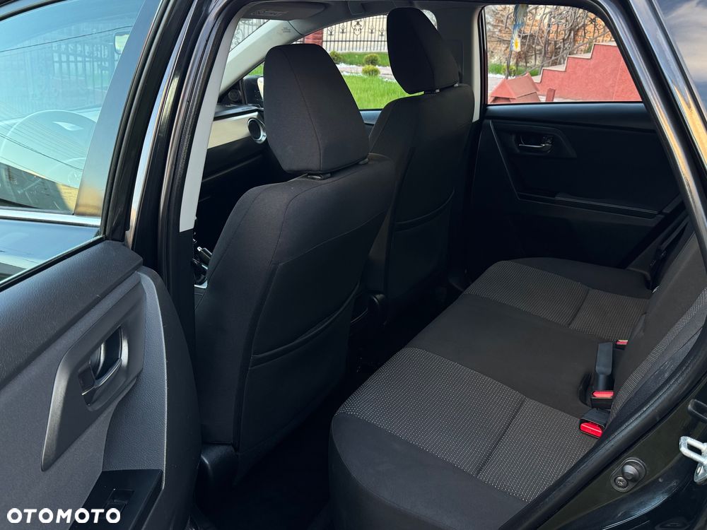 Toyota Auris 1.6 Premium Start - 11