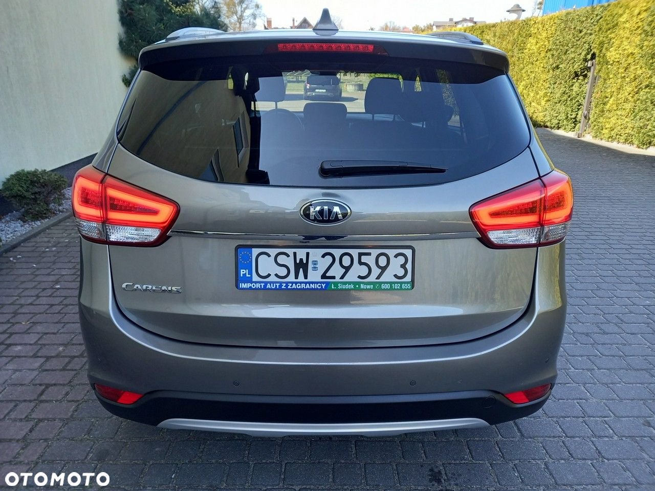 Kia Carens 1.6 GDI Dream-Team Edition - 17