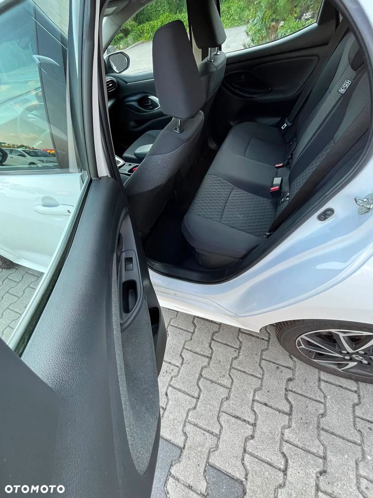 Toyota Yaris Hybrid 1.5 Comfort - 23