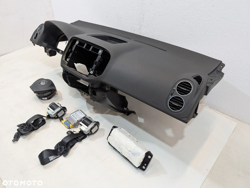 VW GOLF VI PLUS LIFT KONSOLA DESKA ROZDZIELCZA ORYGINAŁ AIRBAG KOMPLET EUROPA - 4