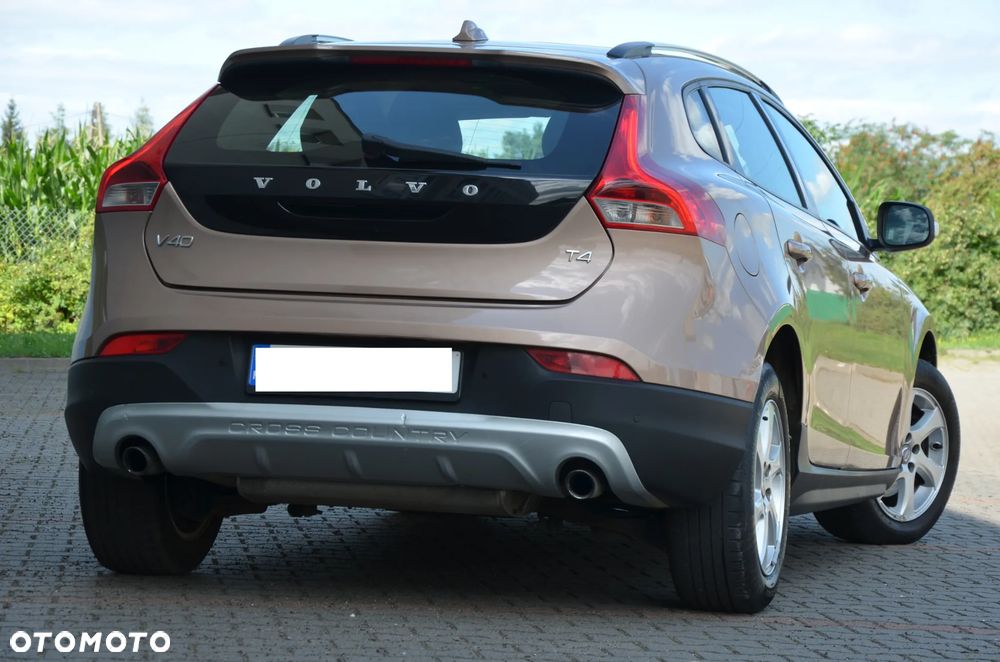 Volvo V40 Cross Country T4 Momentum - 7