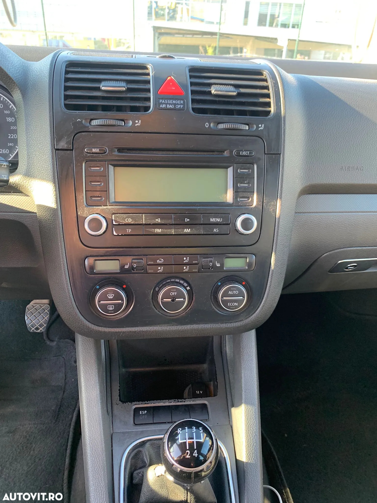 Volkswagen Golf 1.6 Comfortline - 8