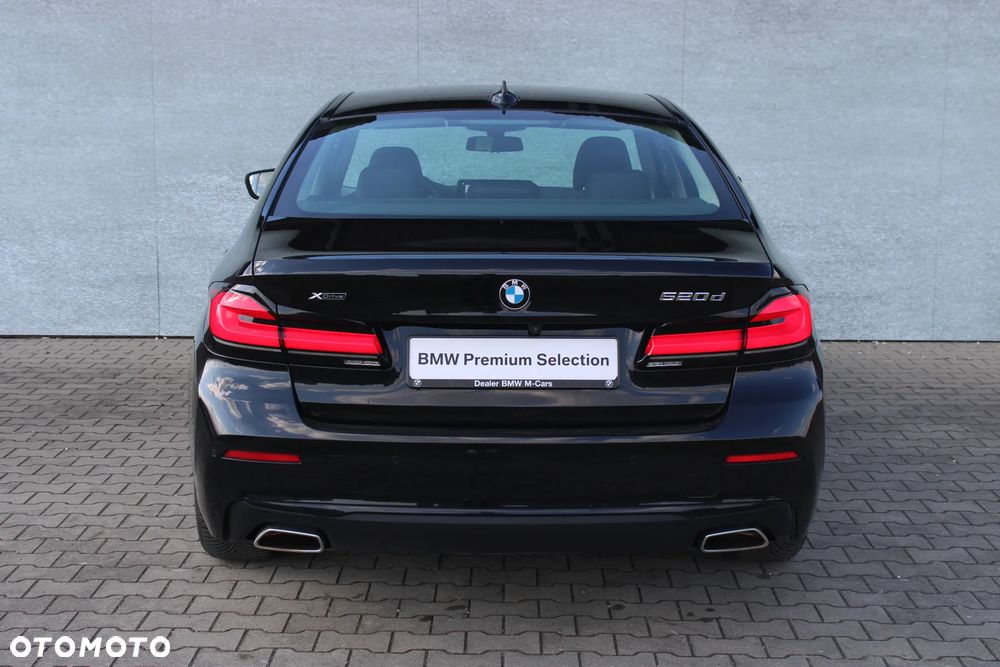 BMW Seria 5 520d xDrive Business Edition sport - 8