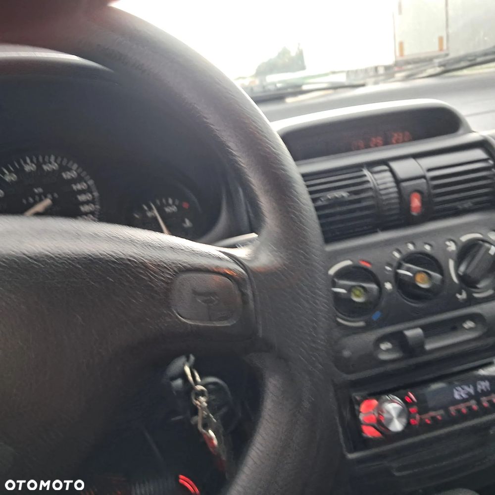 Opel Corsa - 14