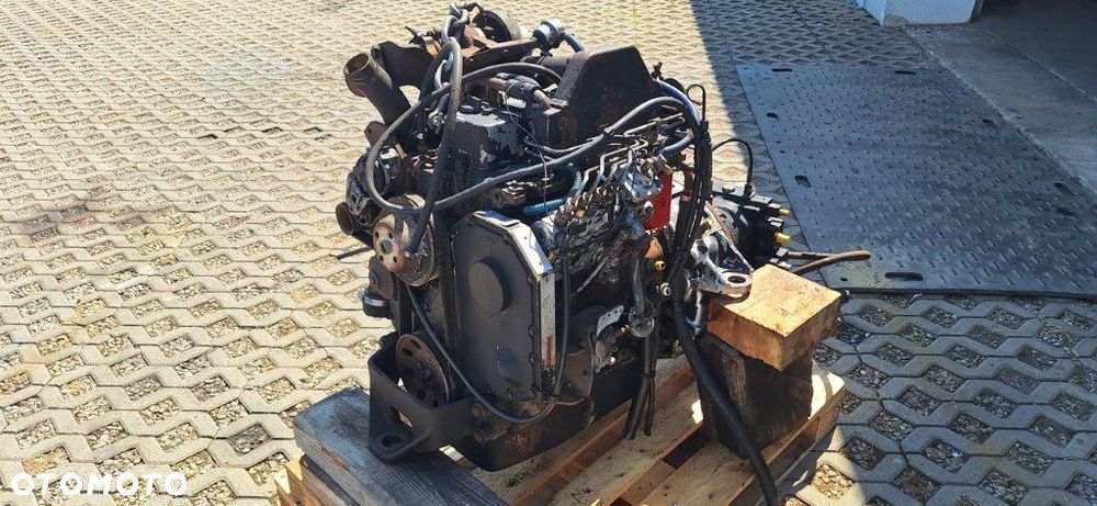 Silnik Case 688 788 Cummins 4 T 3.9 - 5