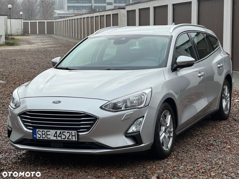 Ford Focus 1.5 TDCi SYNC Edition - 19