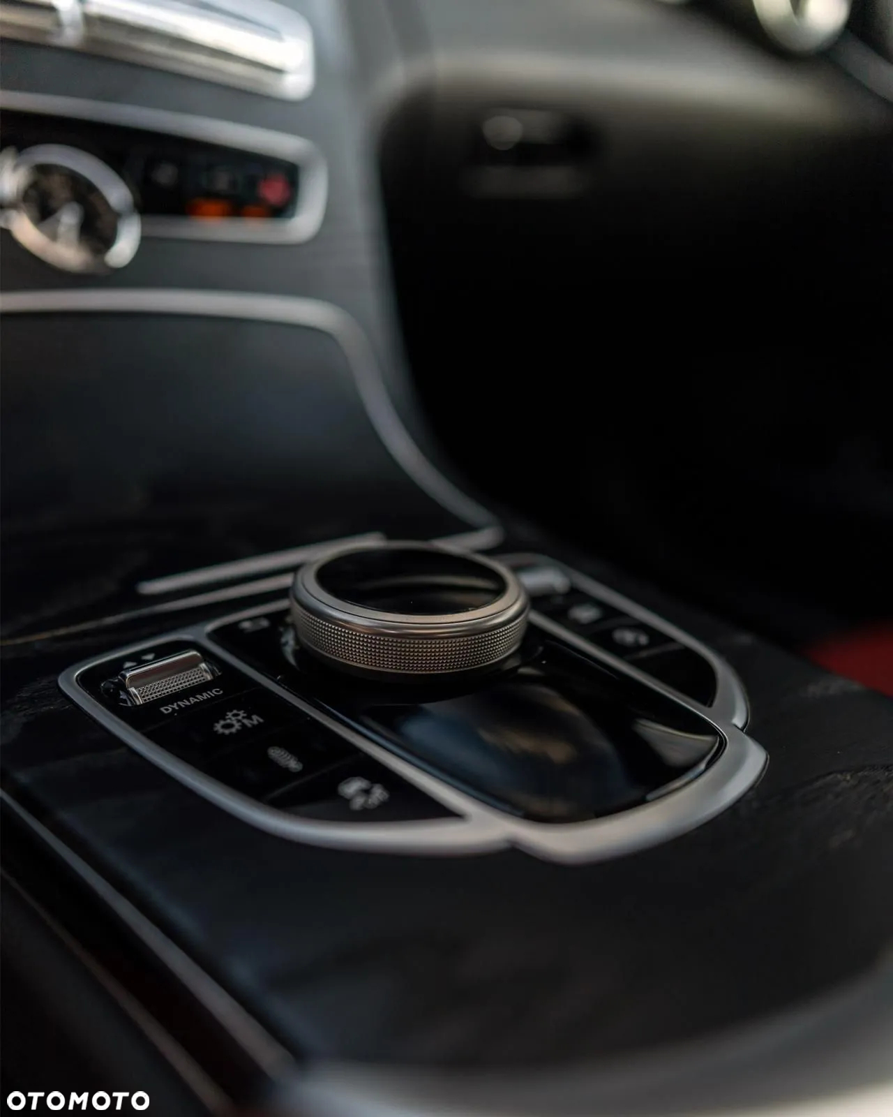 Mercedes-Benz Klasa C AMG 43 4Matic T 9G-TRONIC - 11