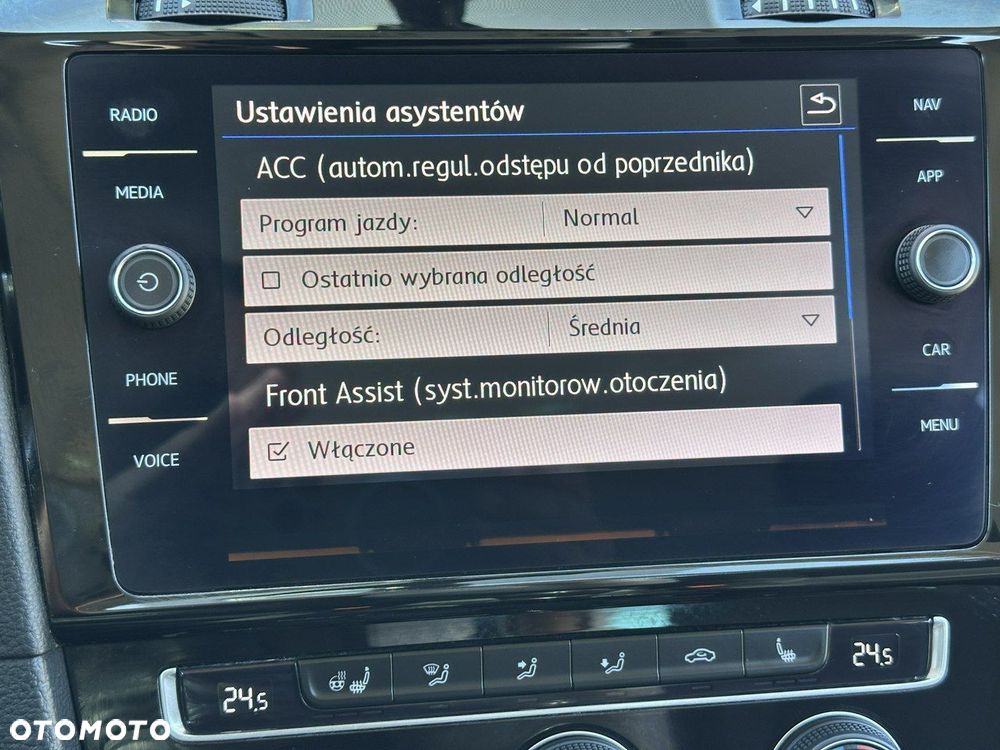 Volkswagen Golf 1.4 TSI BMT Highline - 29