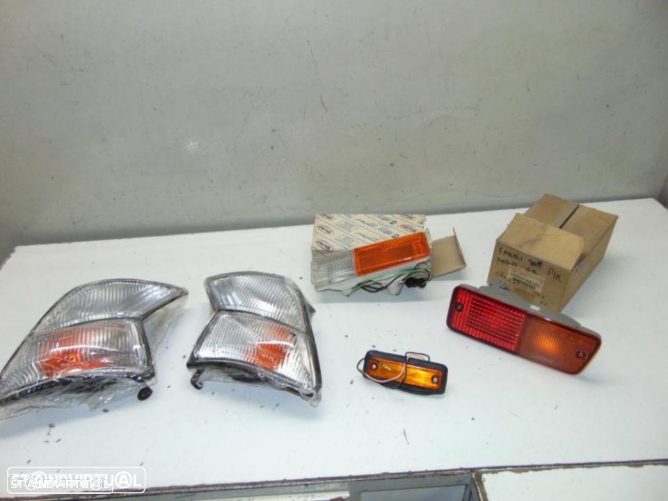 Nissan Patrol farolins NOVOS - 1