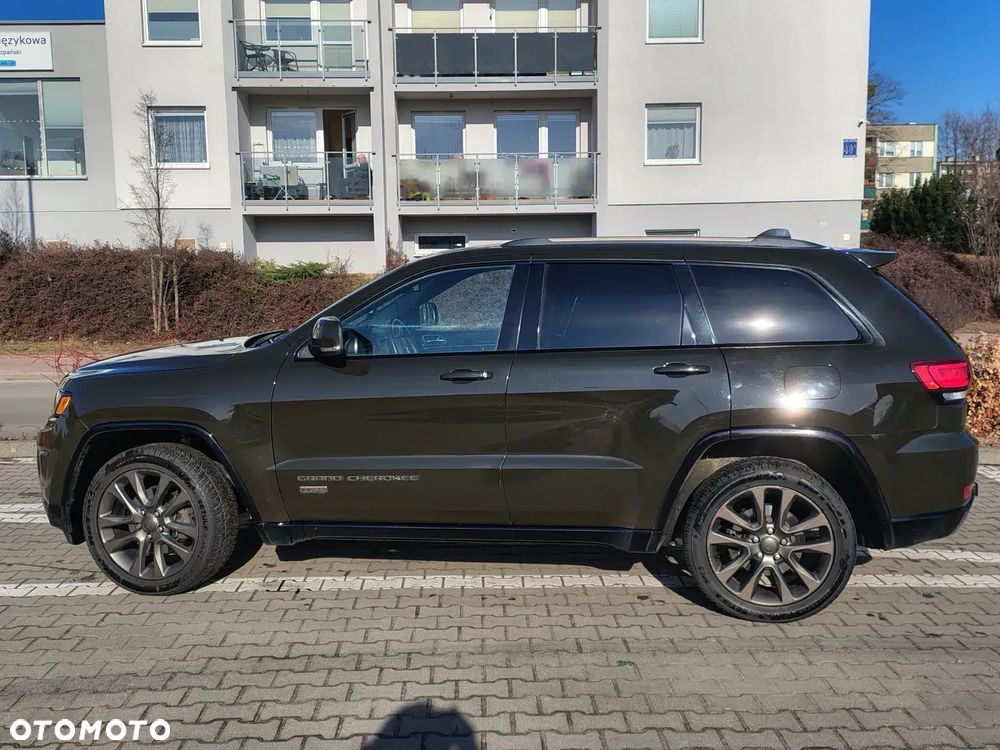 Jeep Grand Cherokee - 1