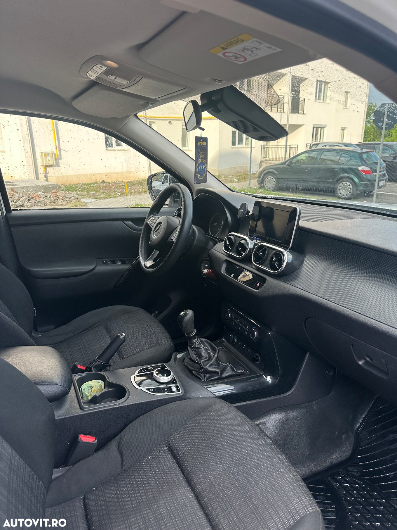 Mercedes-Benz X 220 d 4MATIC Pure - 10