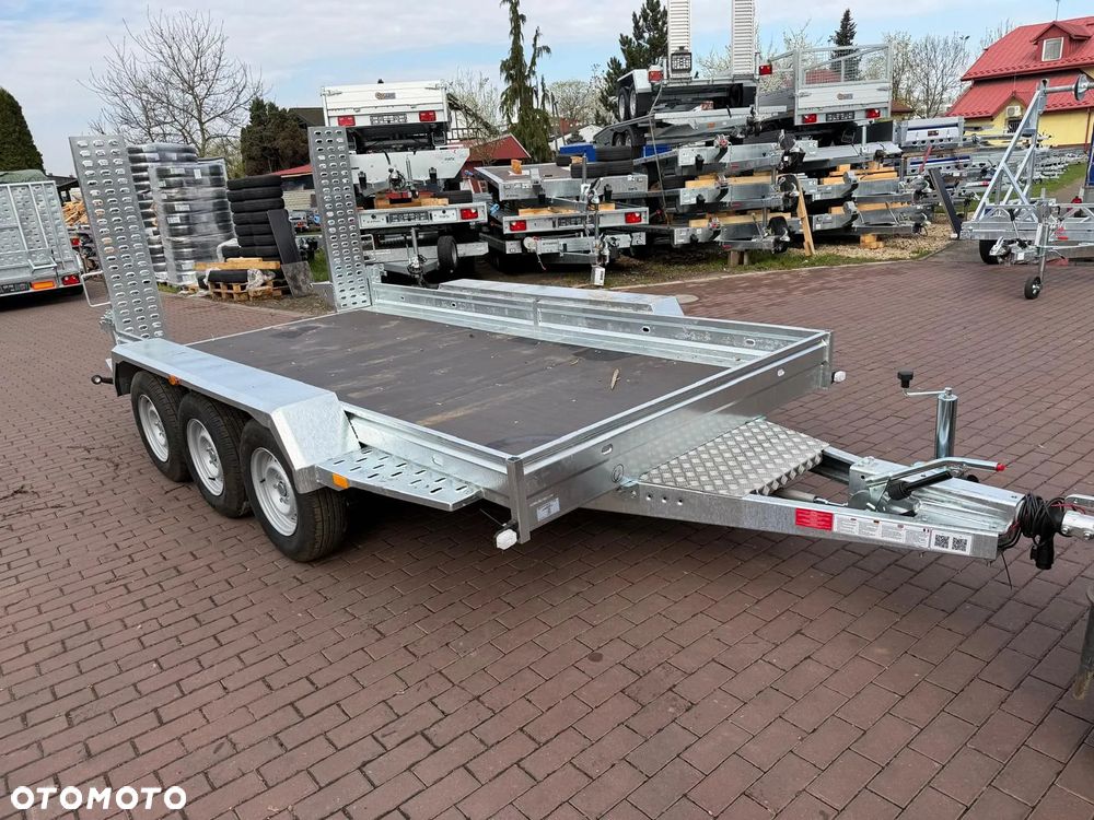 Niewiadów Przyczepa do przewozu sprzętu budowlanego Niewiadów K4035 Najazdy 406x195 cm 3 osie DMC 3500kg pod minikoparke walec dostawa pod dom - 1