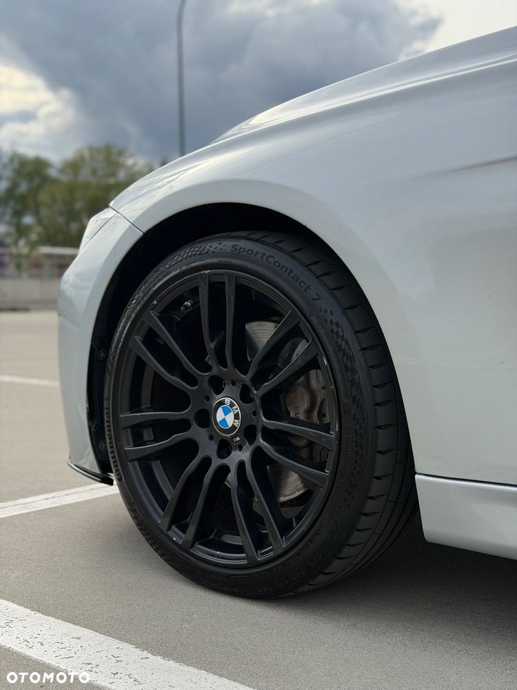 BMW Seria 3 335i - 9