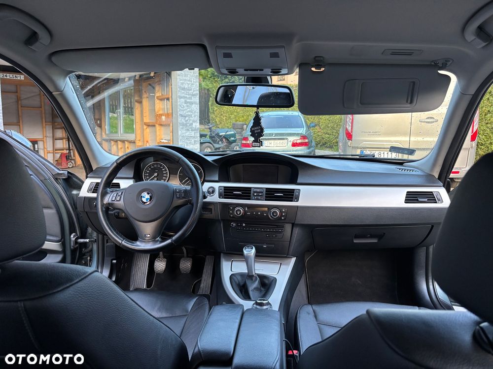 BMW Seria 3 318d DPF - 11