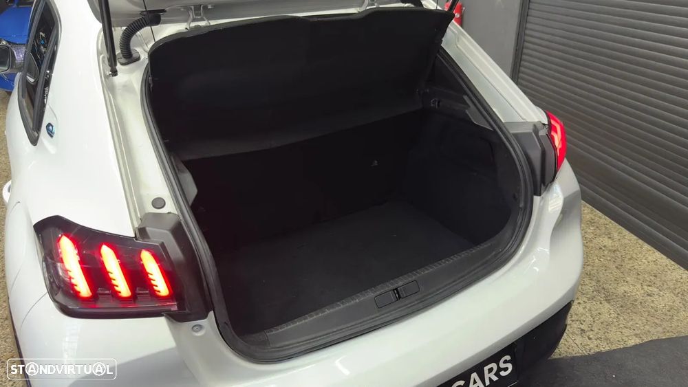 Peugeot e-208 50 kWh Allure Pack - 25