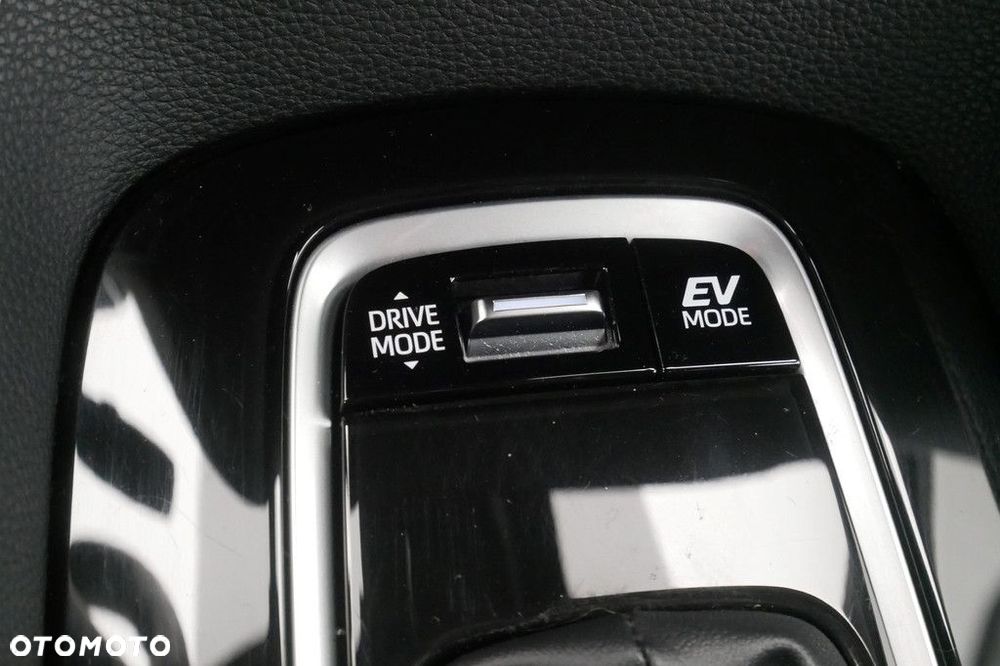 Toyota Corolla 1.8 Hybrid Style - 24