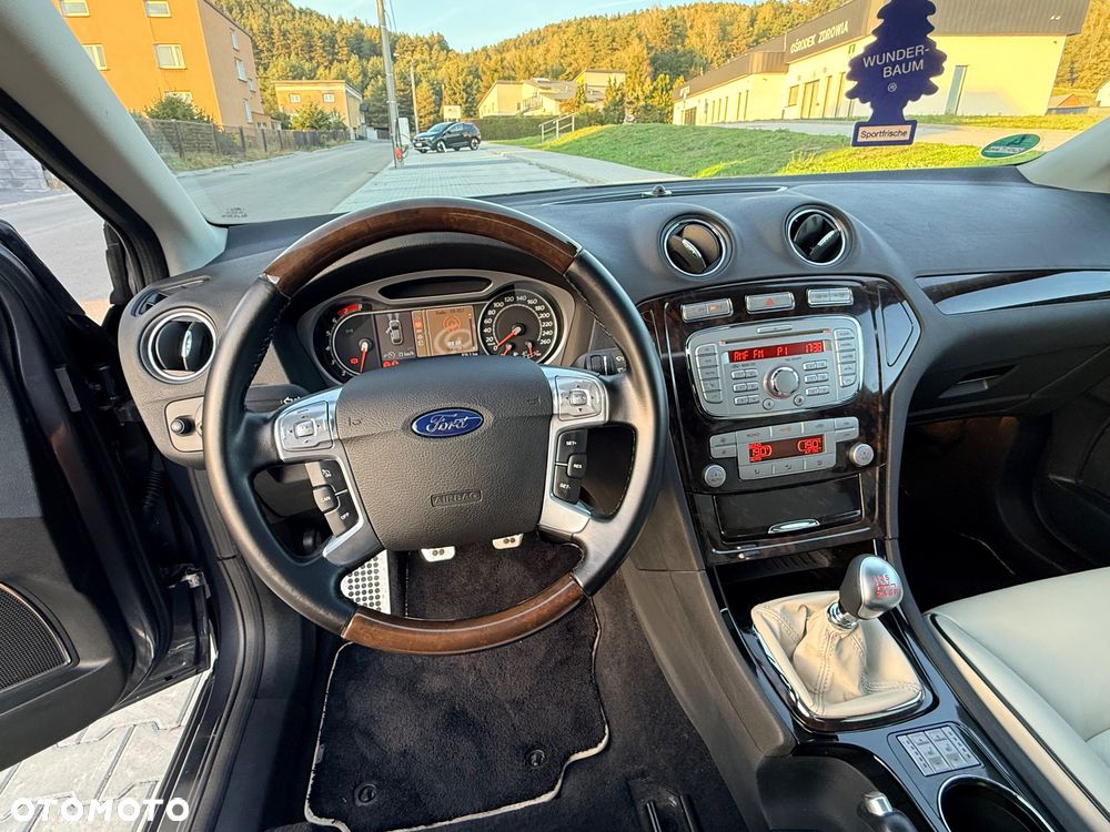 Ford Mondeo 2.5 Titanium S - 29