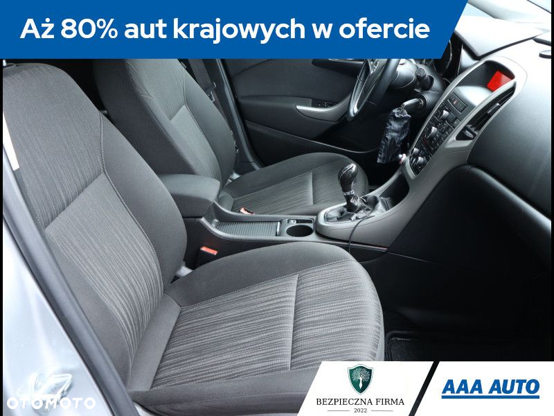 Opel Astra - 10